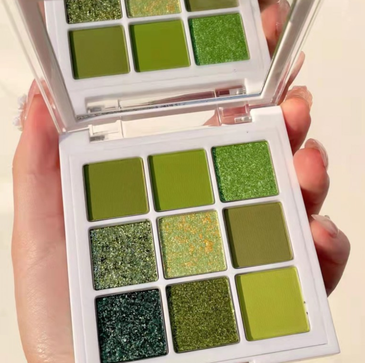 INSFANY Eyeshadow Palette (9 Shades)